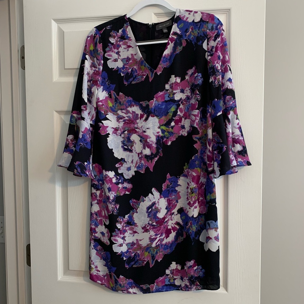 Women’s Limited dress, size 2. Great condition, worn once.